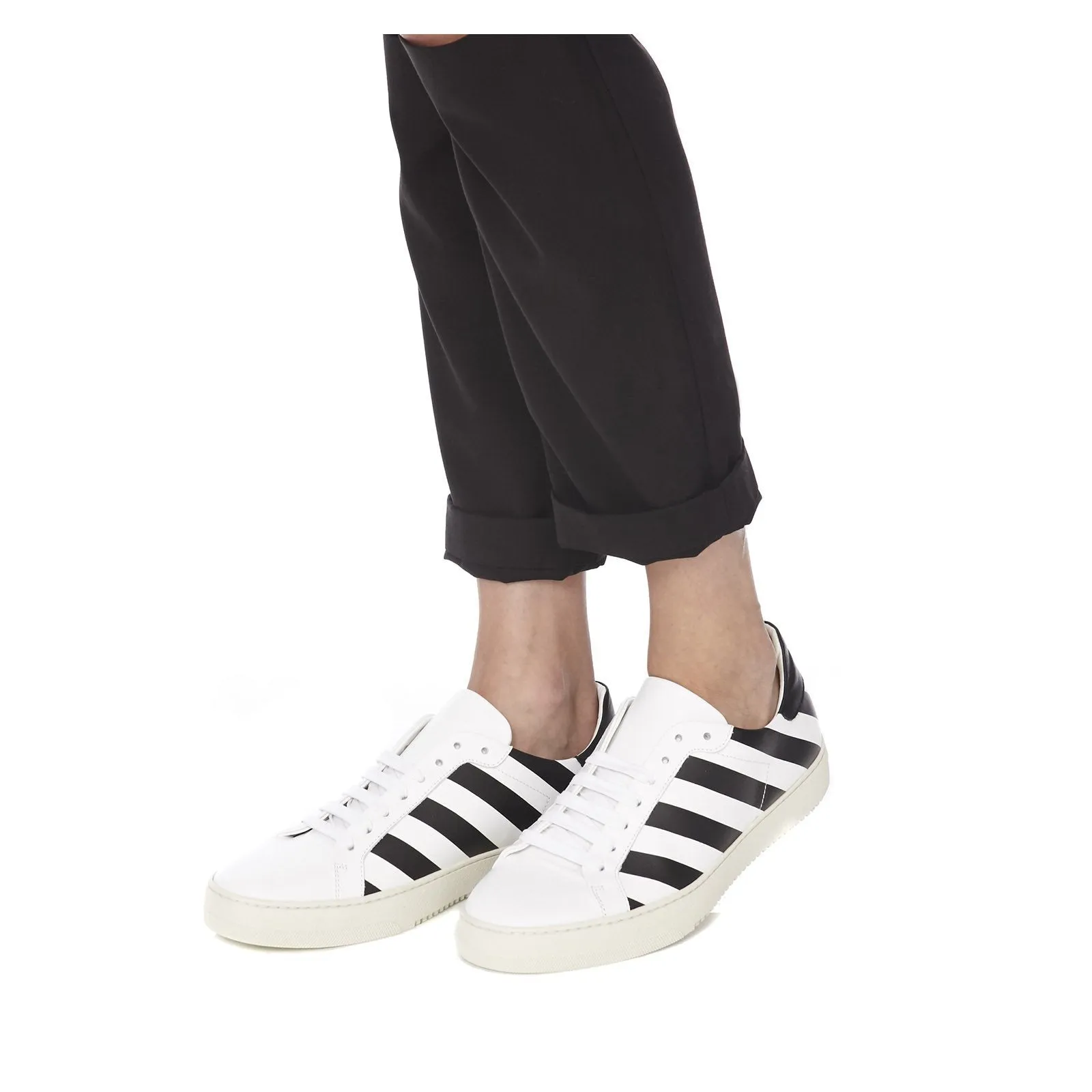 CLASSIC DIAGONAL SNEAKERS IN WHITE AND BLACK