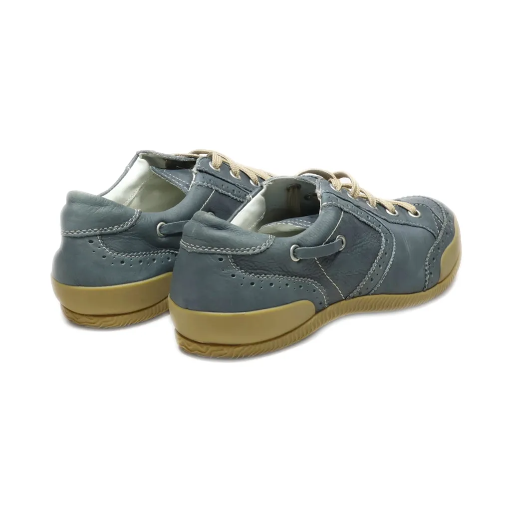 Geox Respira Low-Top Sneakers Leather Grey Colour For Women