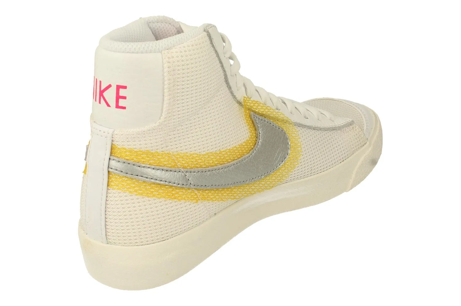 Nike Blazer Mid VNTG 77 Womens Trainers Cz8105 100