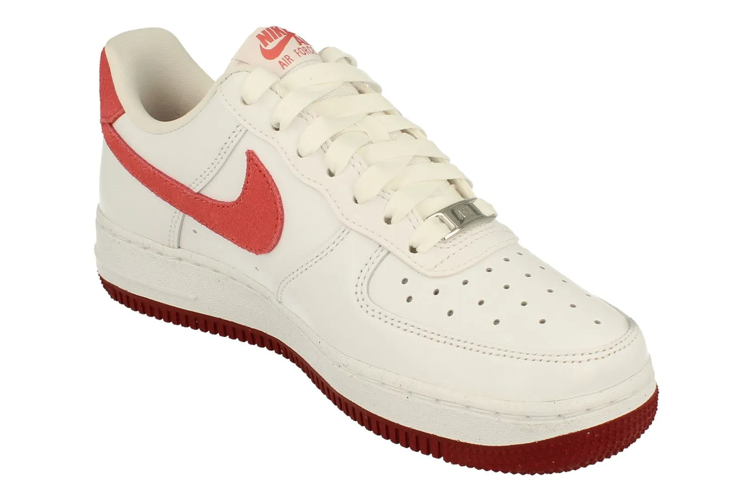 Nike Womens Air Force 1 07 Trainers FQ7626 100