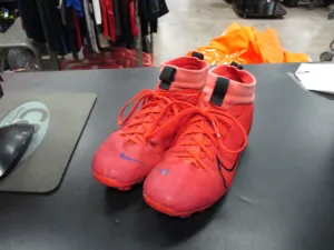 Used Nike Merc Soccer Cleats Size 2.5